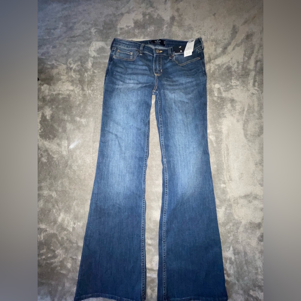 Holister Jean’s